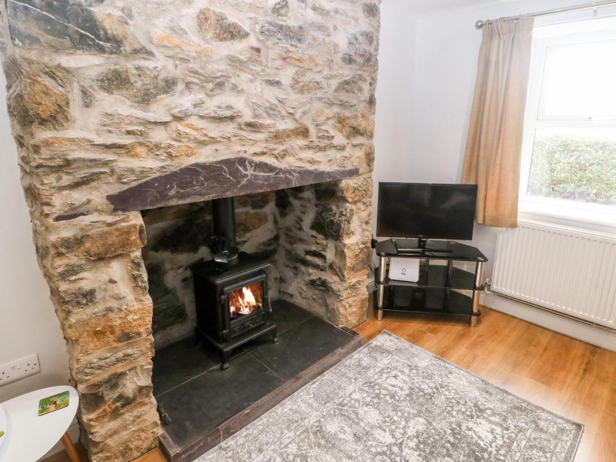 3 Green Terrace Gaerwen エクステリア 写真