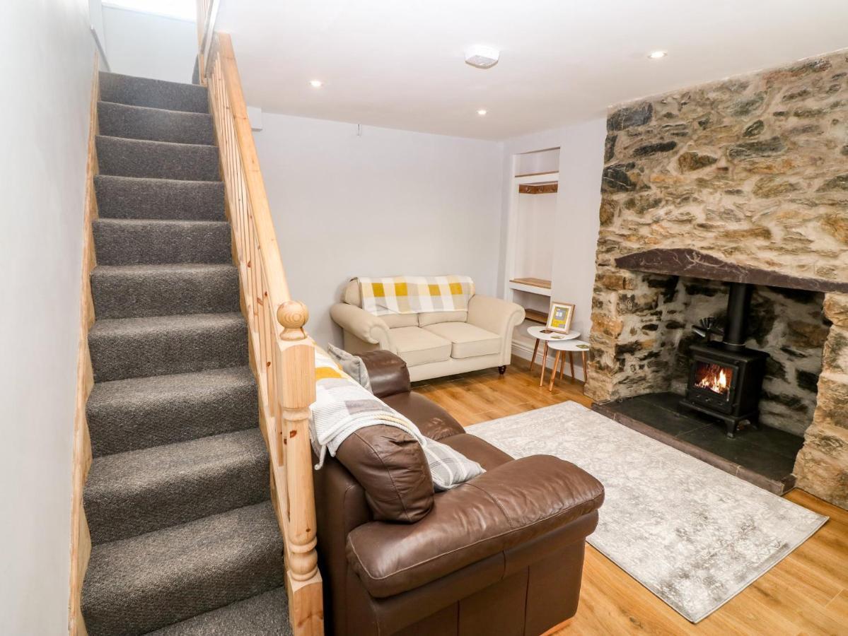 3 Green Terrace Gaerwen エクステリア 写真
