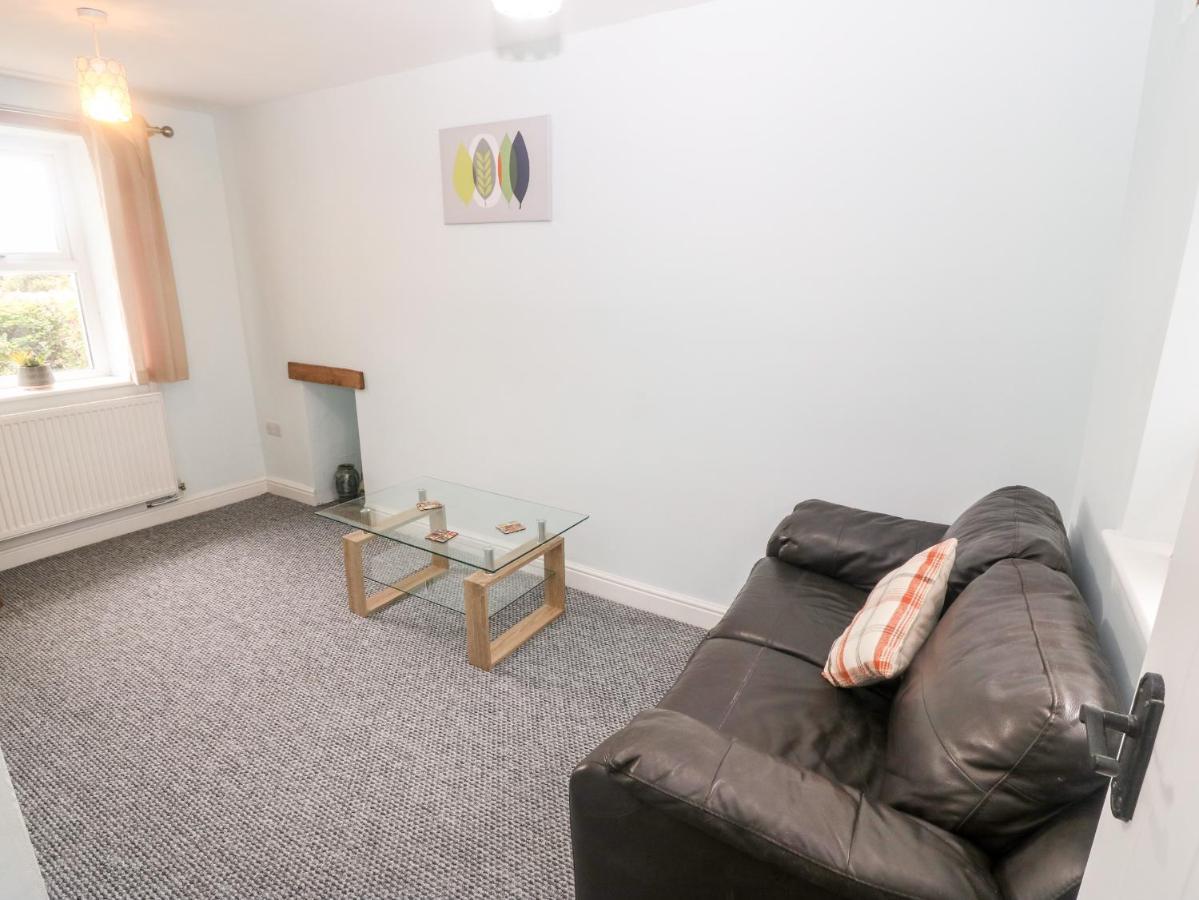 3 Green Terrace Gaerwen エクステリア 写真